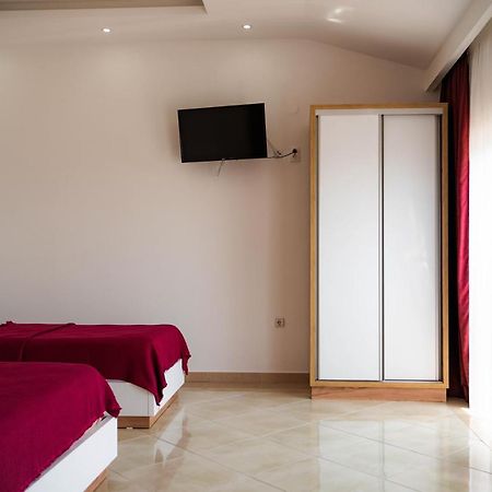 Apartments Villa Egzon Ulcinj Exterior foto