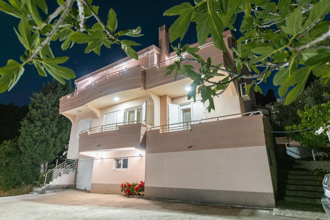 Apartments Villa Egzon Ulcinj Exterior foto