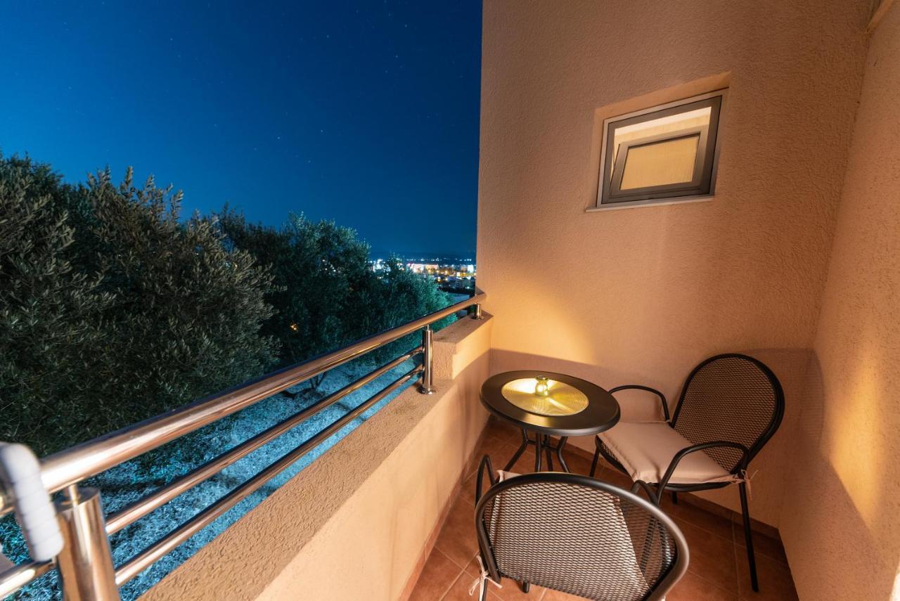 Apartments Villa Egzon Ulcinj Exterior foto